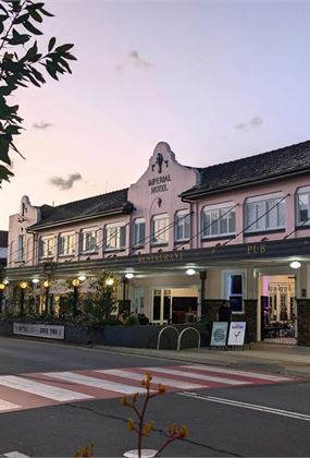Imperial Hotel – Saturday After Dark | Wine, DJ & Late-Night Vibes
